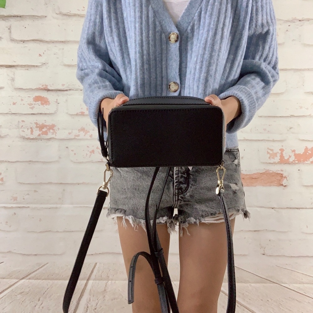 ❗️LAST ONE  Kate Spade Mini Convertible Backpack - Picture 3 of 8